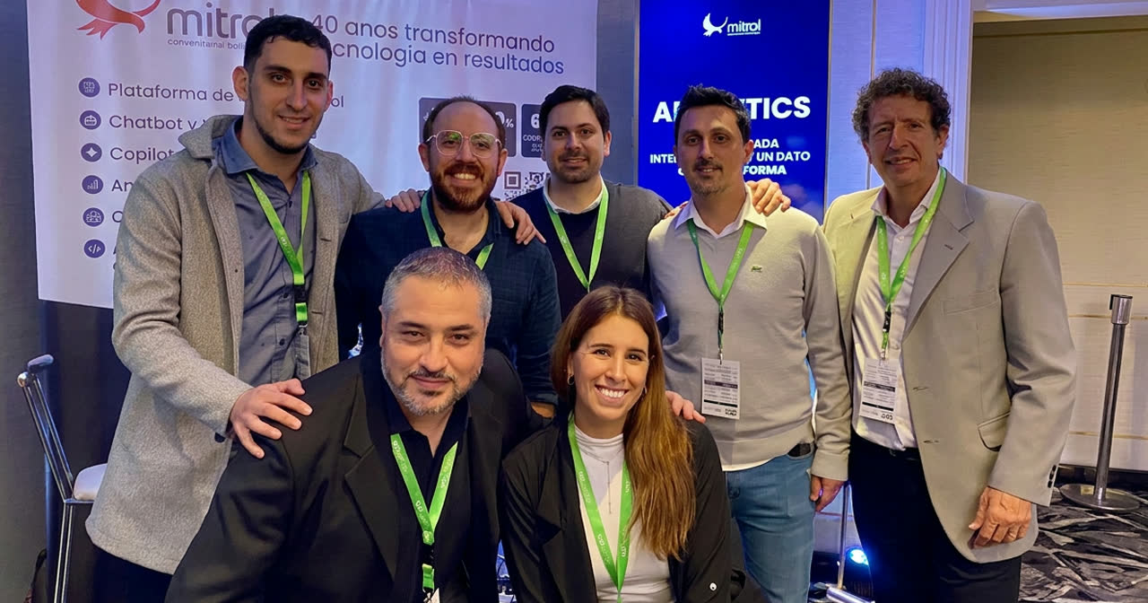 Equipo de Mitrol en el stand del CRIC Presencial 2026